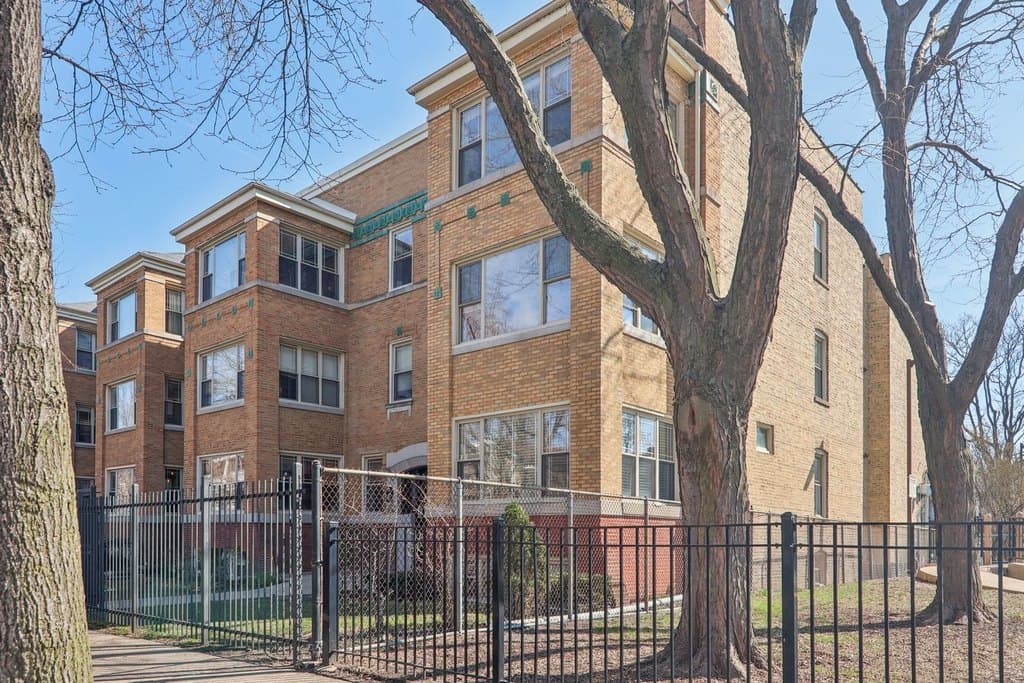 4445 N Magnolia Ave Apt 3, Chicago