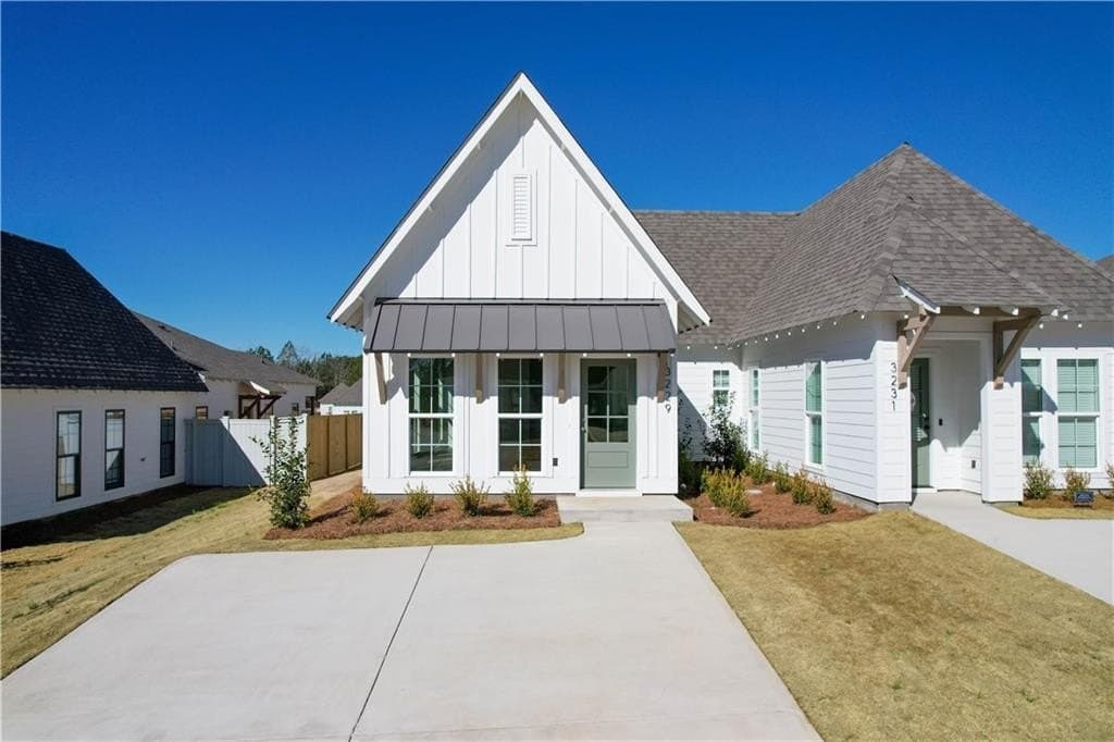 96 Bradley Ln, Auburn