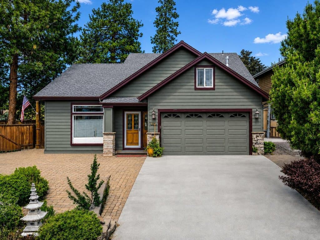 1652 NE Redrose Ct, Bend
