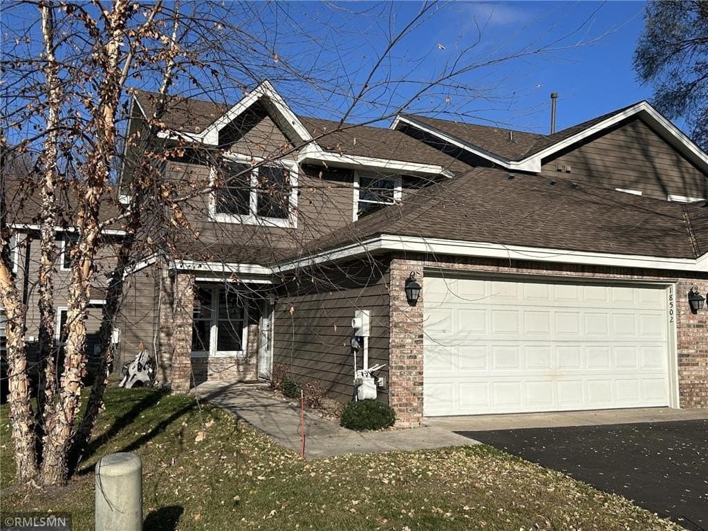 18502 Apple Tree Ct, Minnetonka