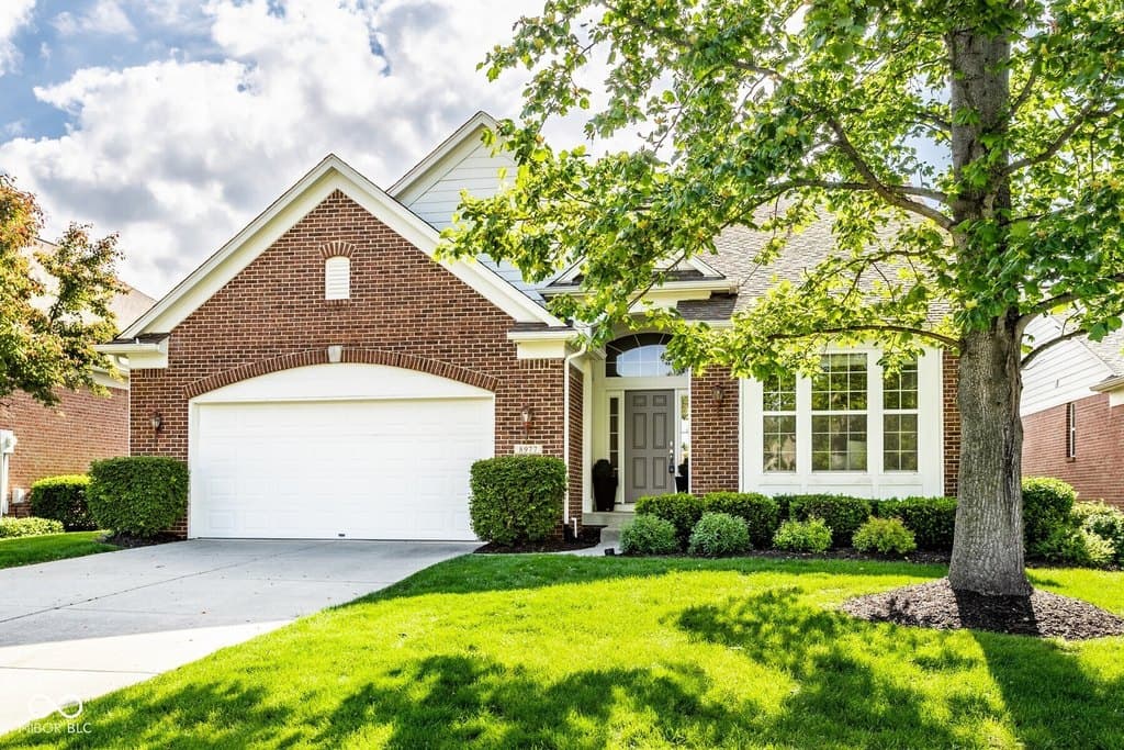 8977 Stonewick Way, Zionsville