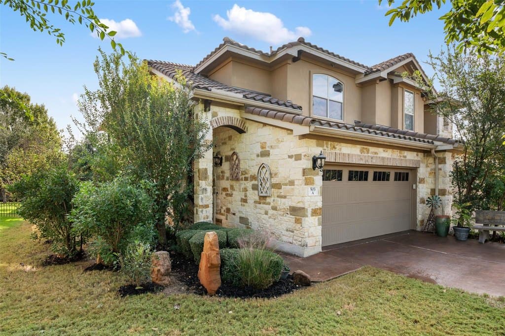 503 S Meadowlark St Apt A, Lakeway