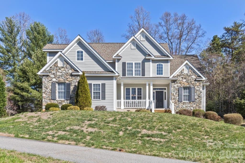 75 Eastmoor Dr, Asheville