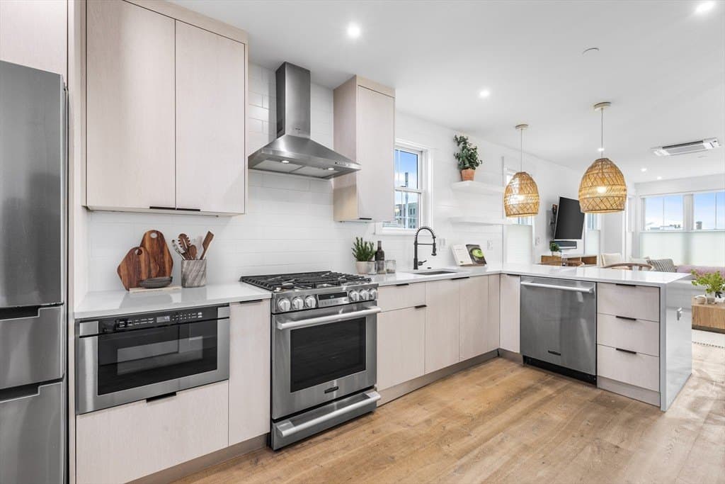 360 Athens St Unit 360