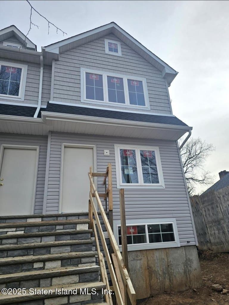 331 Pulaski Ave, Staten Island