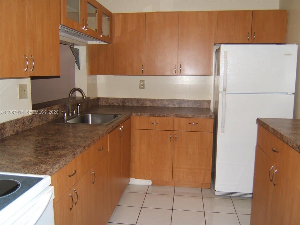 8415 SW 107th Ave Apt 146W