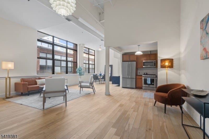 300 Communipaw Ave Apt 154, Jersey City