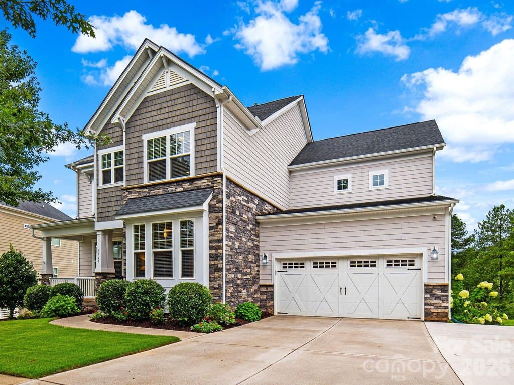 8628 Shadetree St, Huntersville