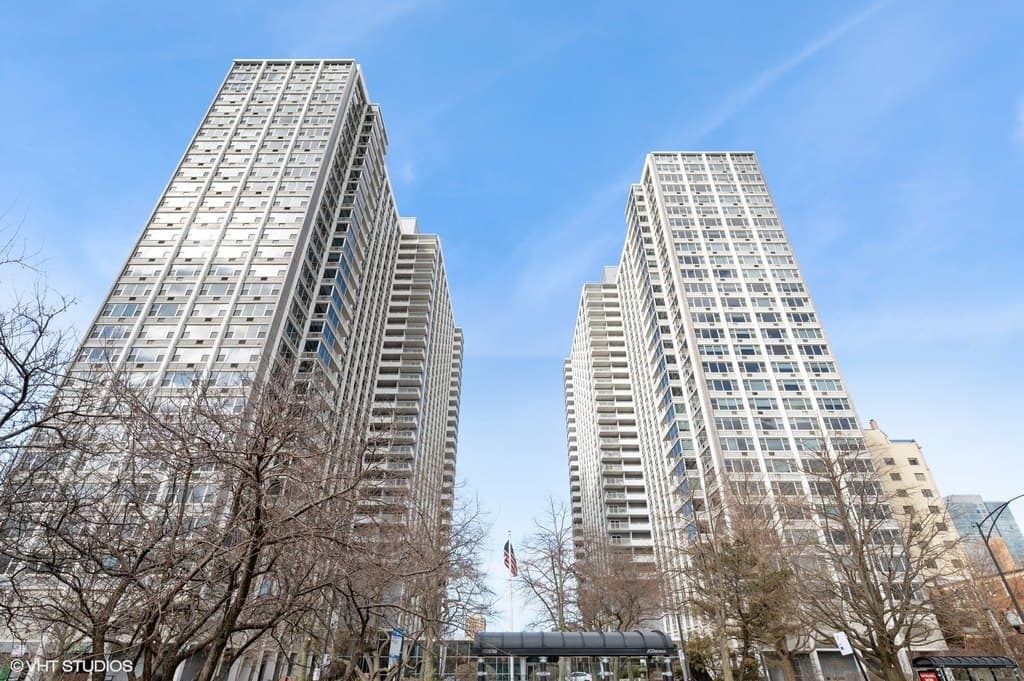 4250 N Marine Dr Apt 2616