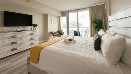 485 Brickell Ave Apt 4405