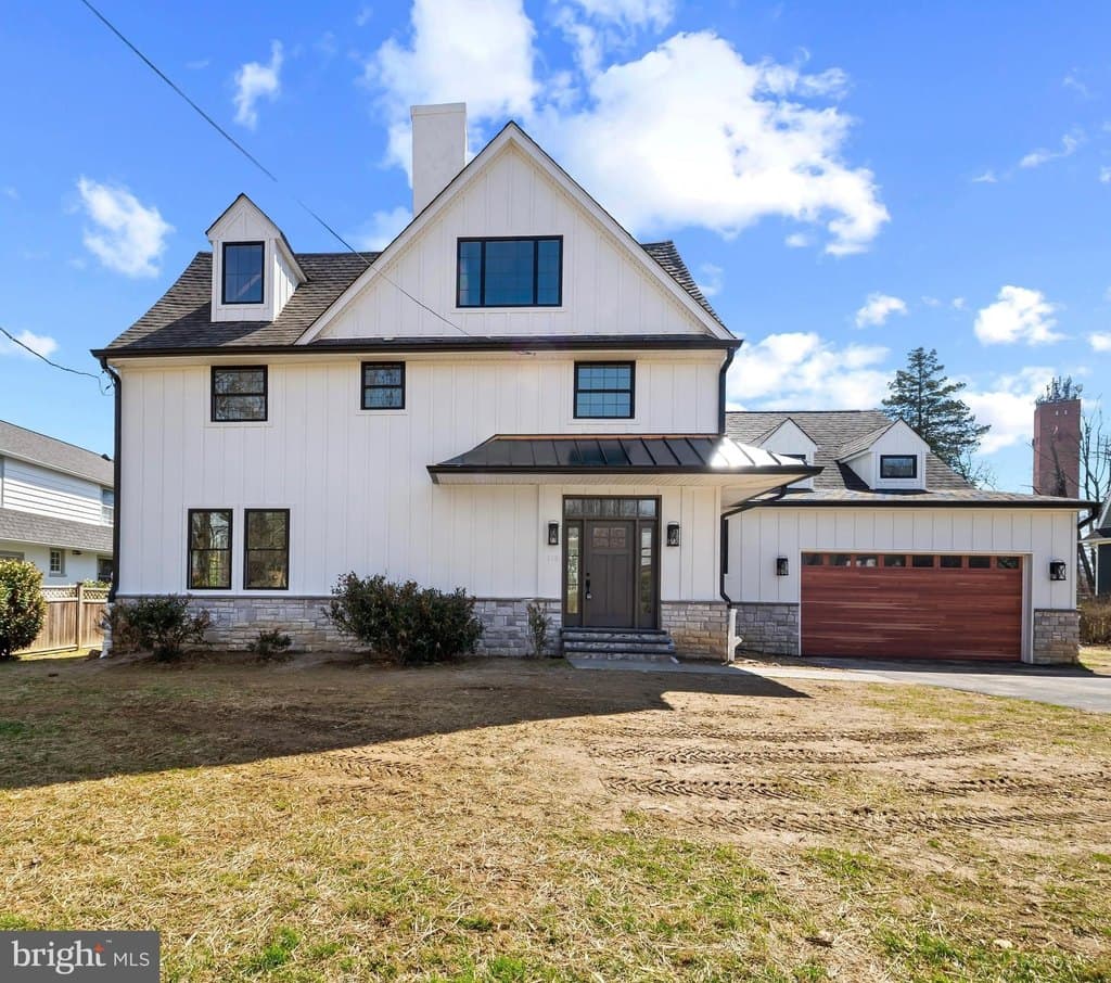 118 W Beechtree Ln, Wayne