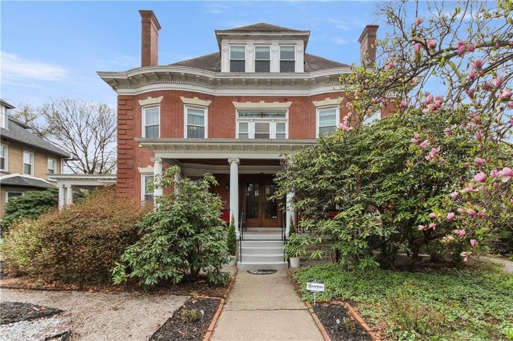 5900 Hampton St, Pittsburgh