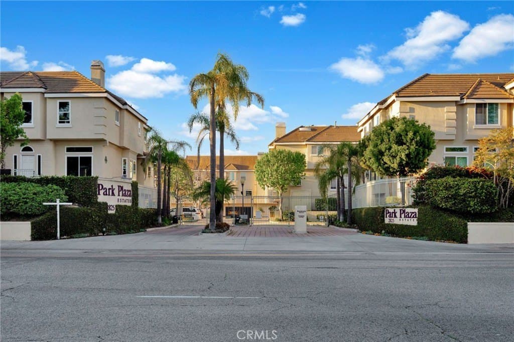 2825 Plaza Del Amo Unit 106, Torrance