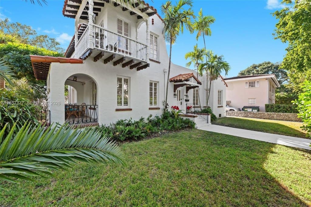 36 Phoenetia Ave, Coral Gables