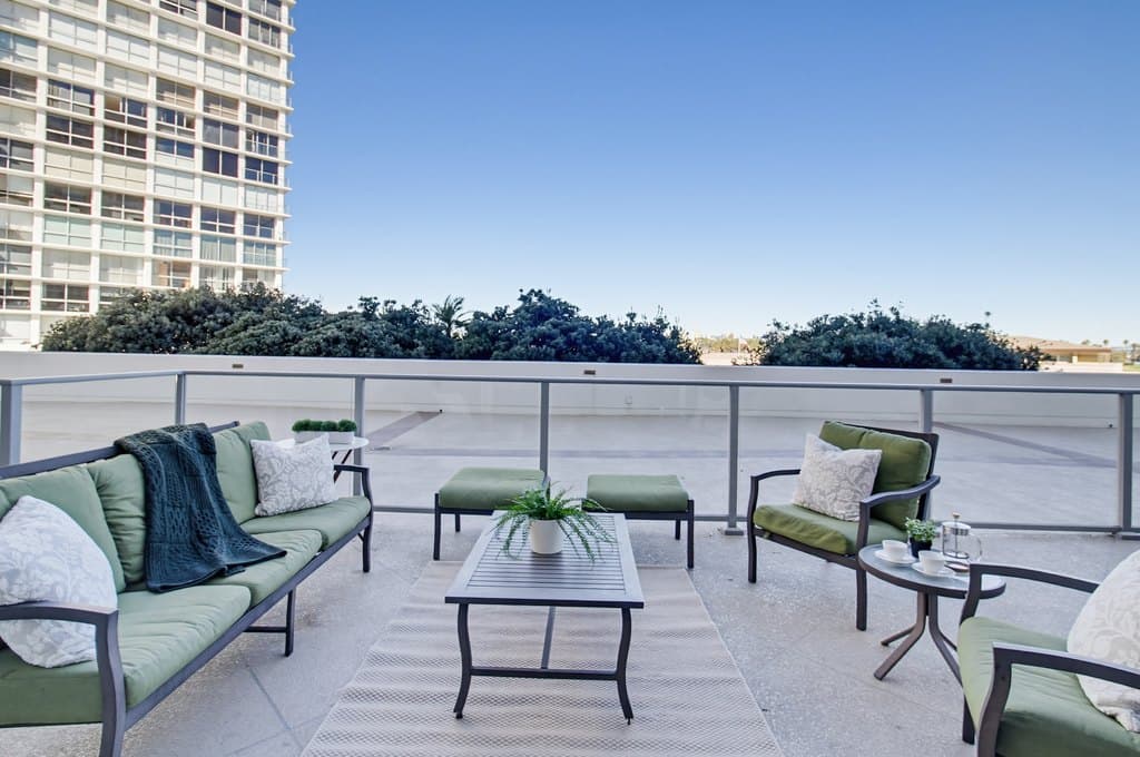 1820 Avenida Del Mundo Unit 108, Coronado