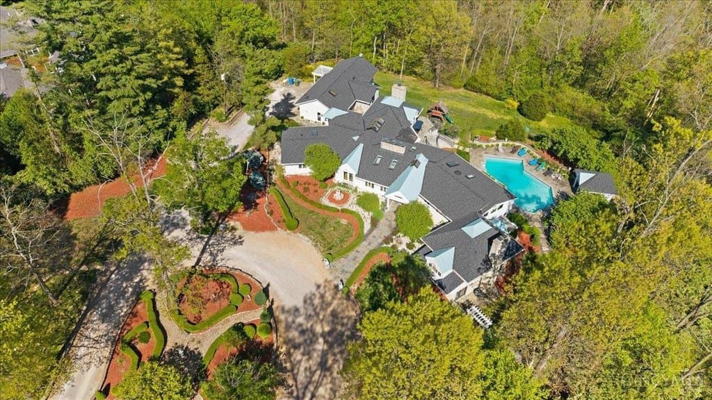 6220 Hawk Ridge Ln, Indian Hill