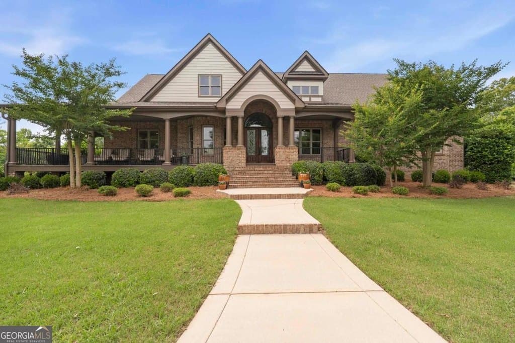 1090 White Oak Way, Buckhead