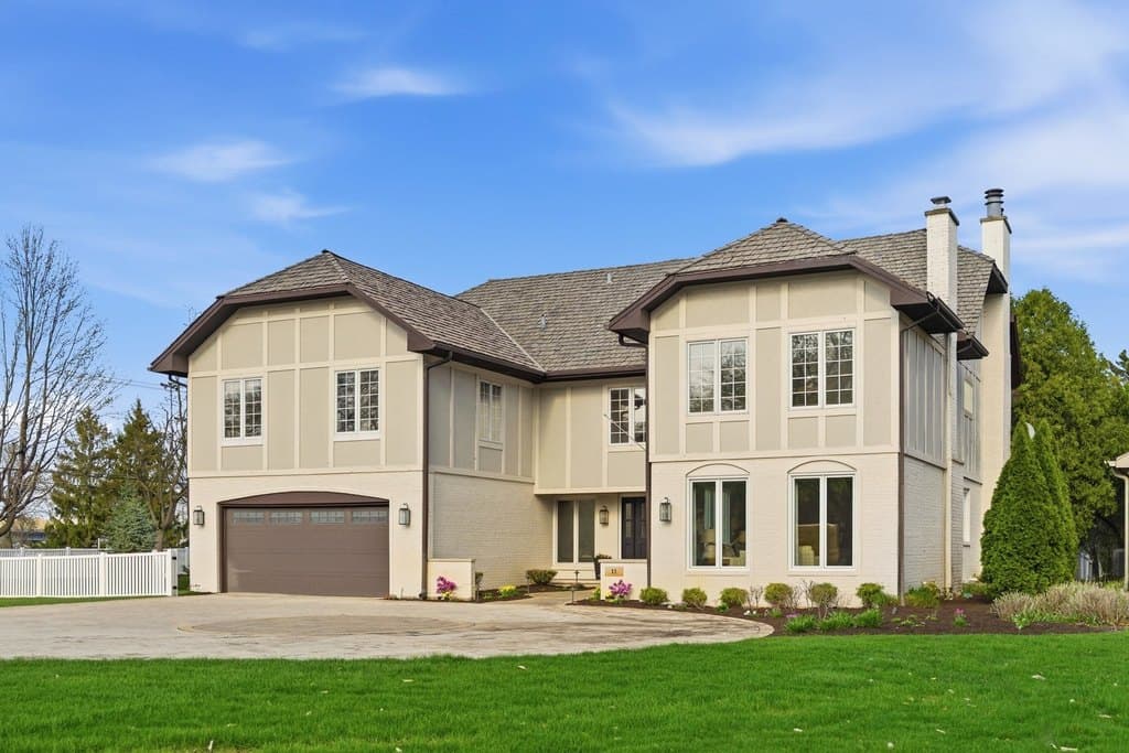 11 Princeton Rd, Hinsdale
