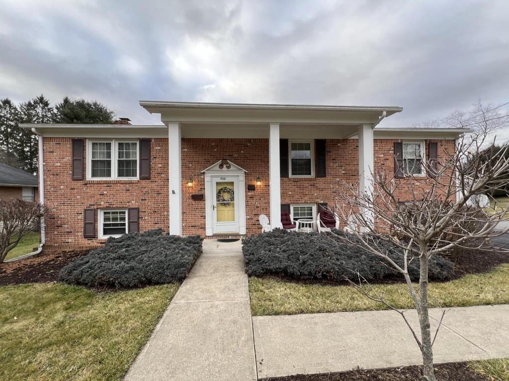 732 Lafayette St, Lewisburg
