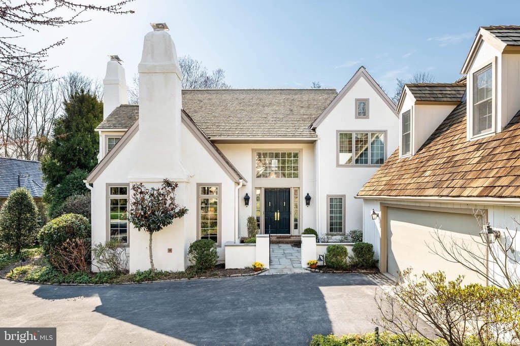 1244 Denbigh Ln, Wayne