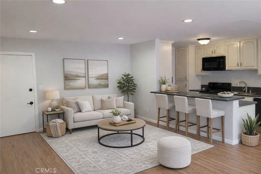 5403 Newcastle Ave Apt 12, Encino