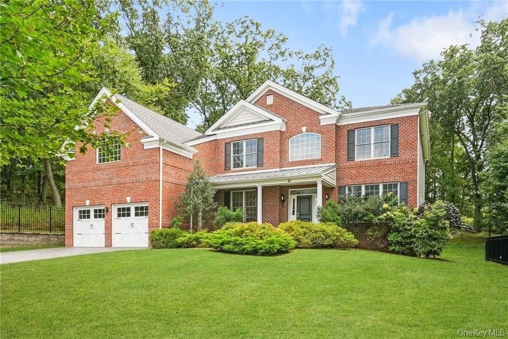 11 Fraydun Ln, Scarsdale