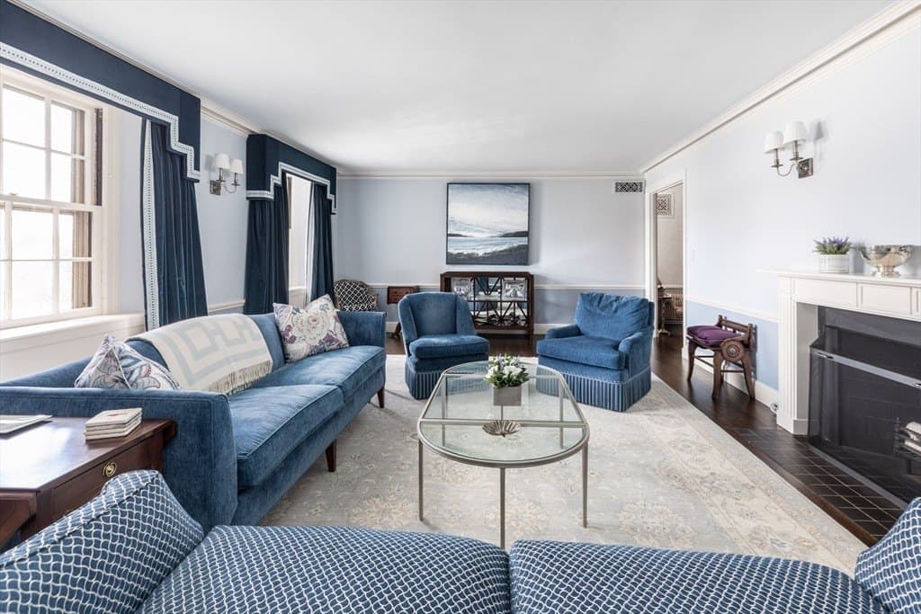 172 Beacon St Unit 3