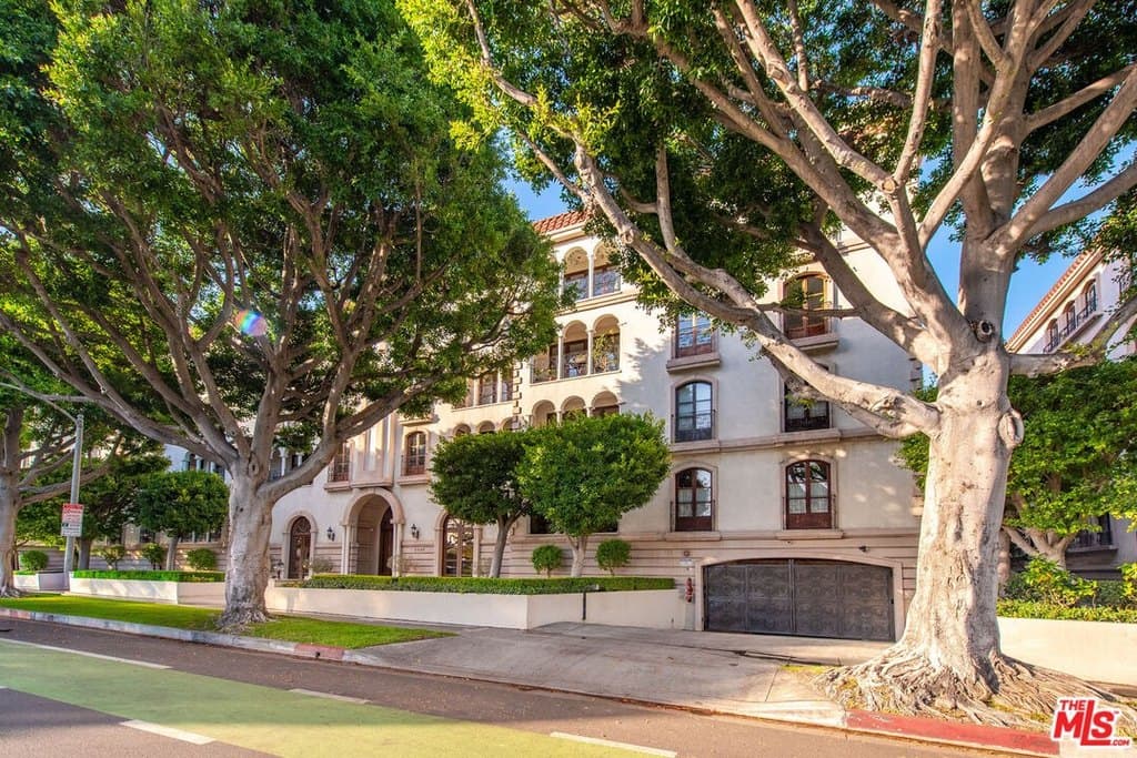 9249 Burton Way Unit 301, Beverly Hills