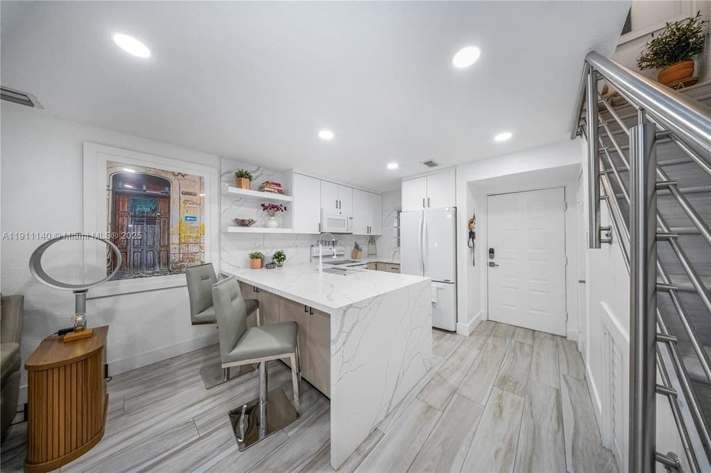 3130 Bird Ave Apt 12