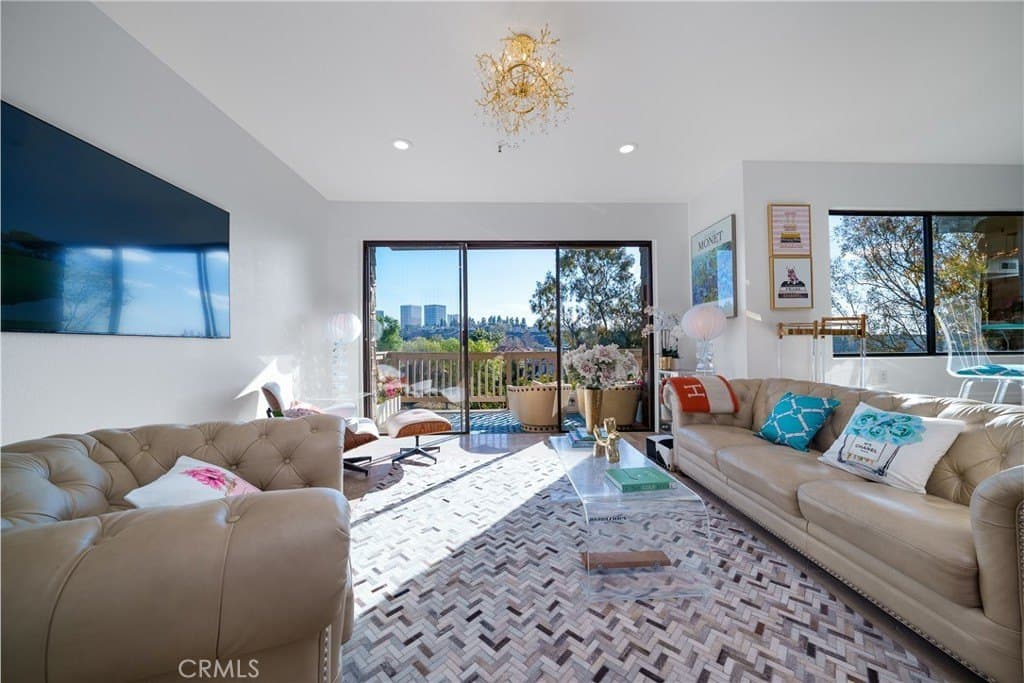 67 Sea Island Dr, Newport Beach