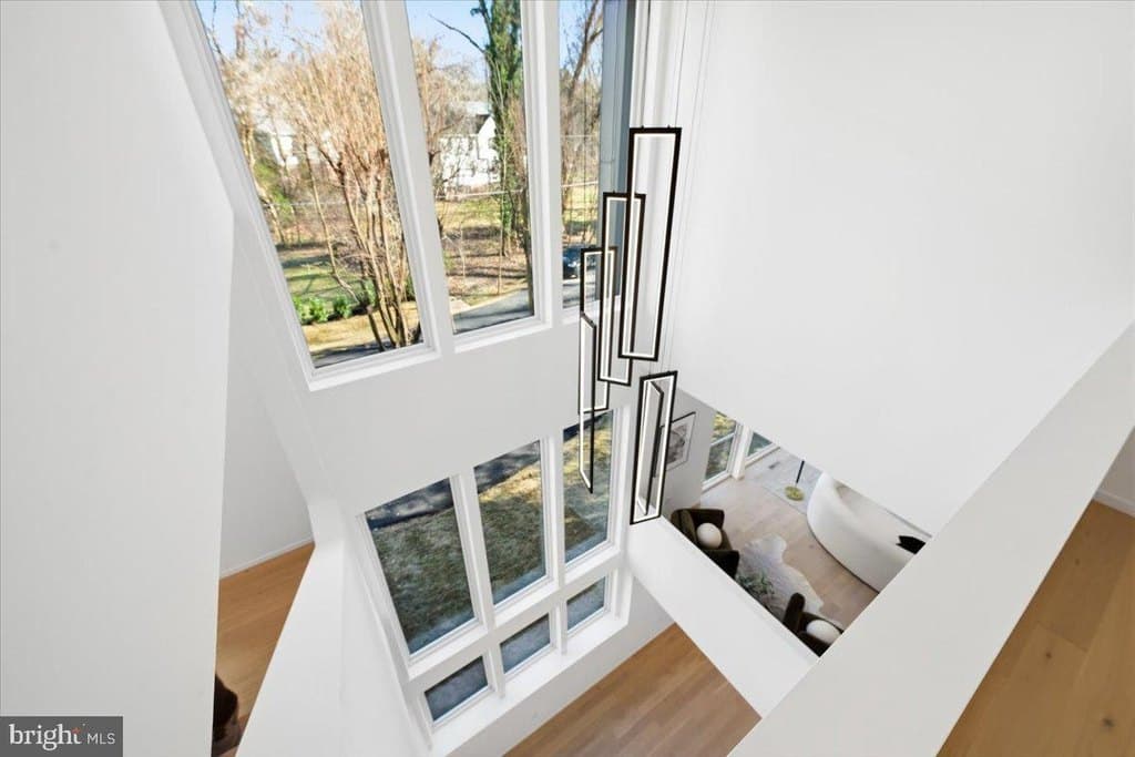 7502 Nevis Rd, Bethesda