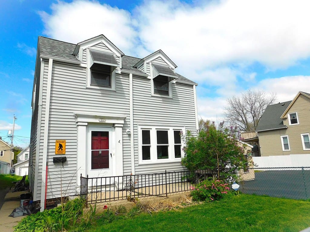 1003 S 33rd St, Milwaukee