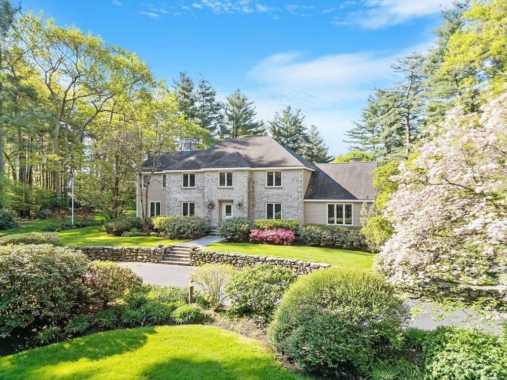 132 Williams Rd, Concord