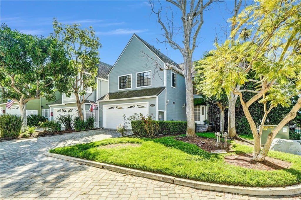 6073 Loynes Dr Unit 32, Long Beach