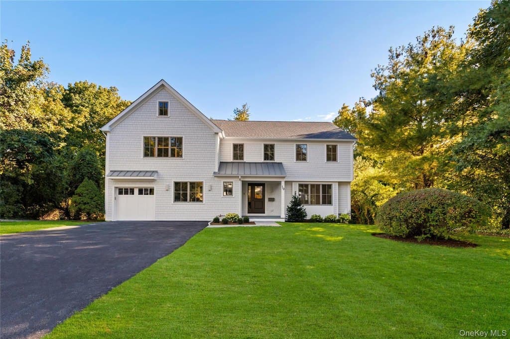 19 Highland Park Pl, Rye