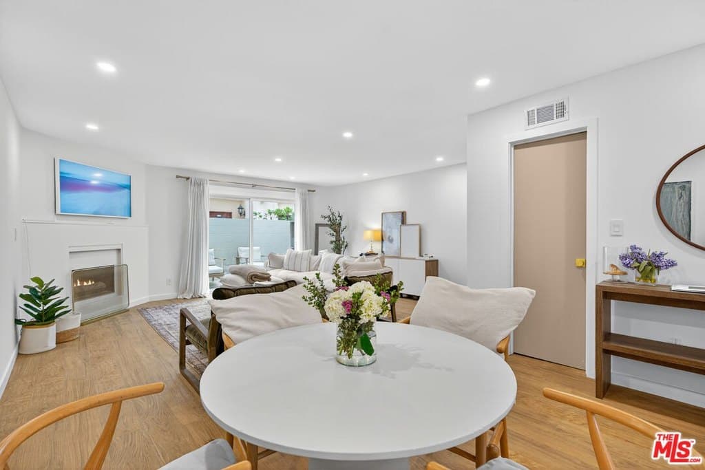 1443 25th St Apt 2, Santa Monica