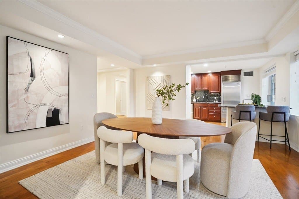 20 Chapel St Apt B811, Brookline