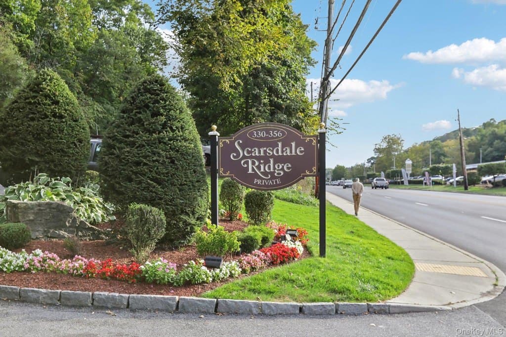 348 Central Park Ave Apt C24, Scarsdale