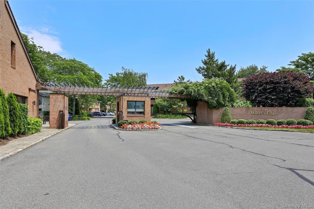 54 Waters Edge, Rye