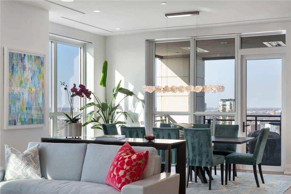 1111 W River Pkwy Unit 25A, Minneapolis