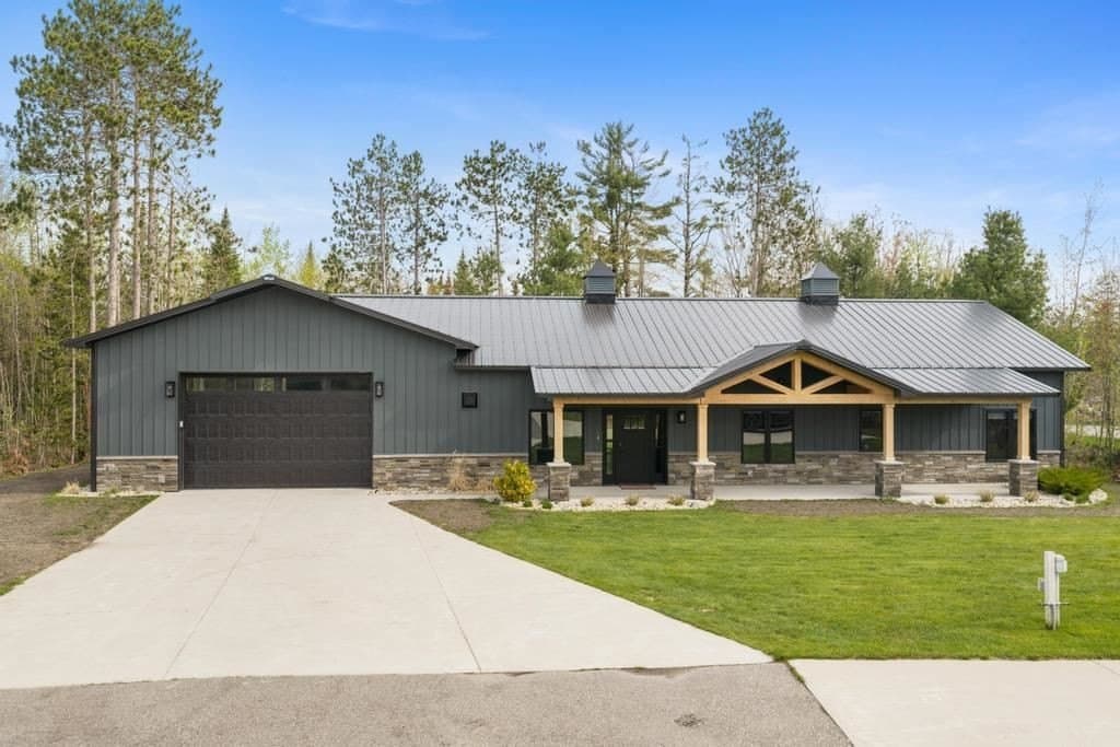 5153 Monarch Way, Petoskey