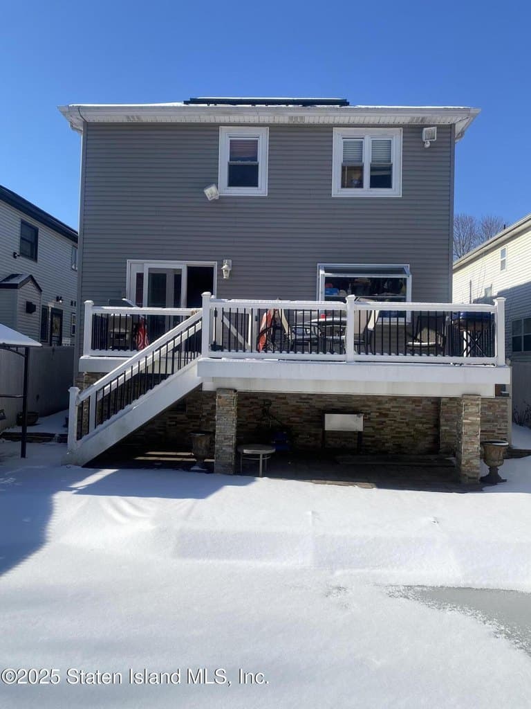 19 Woodrose Ln