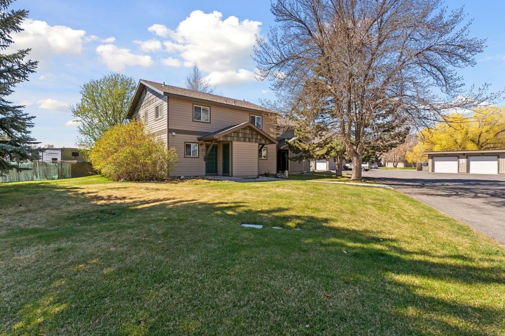 850 Shenandoah Dr Unit 17, Hailey