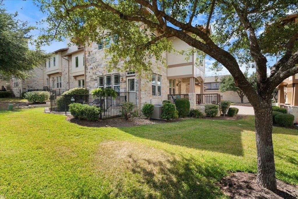 2930 Grand Oaks Loop Apt 604, Cedar Park