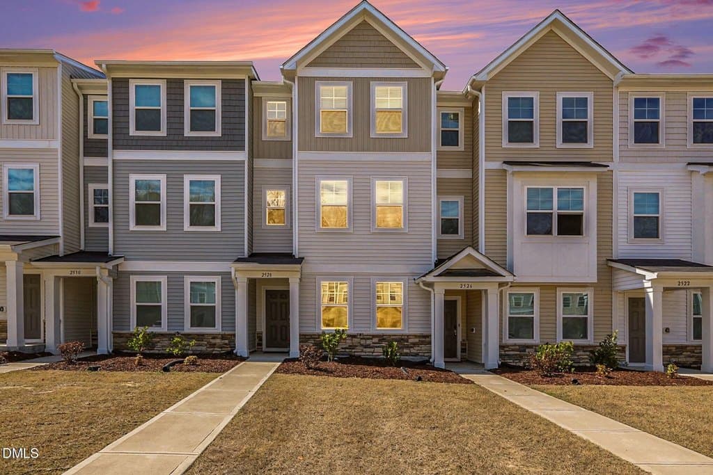 2528 Chert Ln, Raleigh