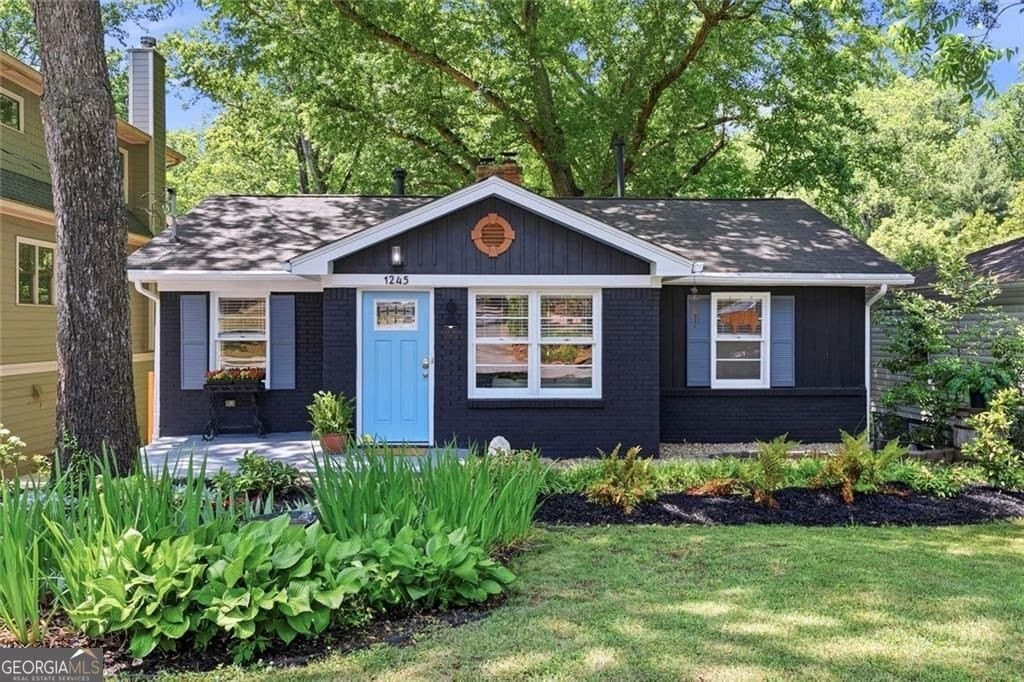 1245 Woodland Ave SE