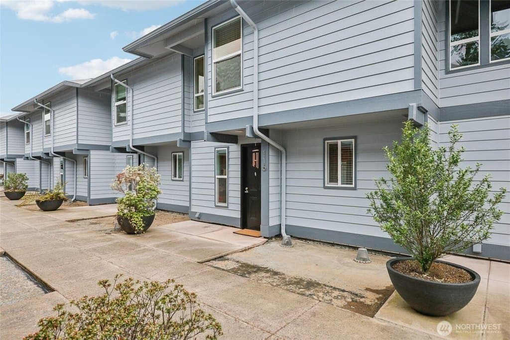 10001 NE 12th St Unit 116, Bellevue