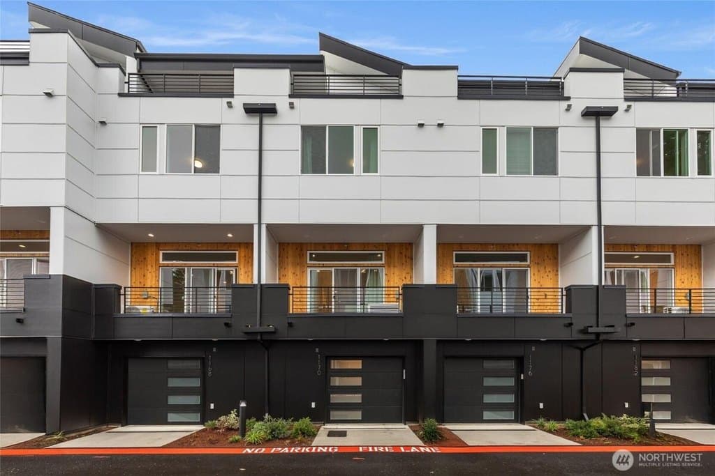 1126 129th Ct NE, Bellevue