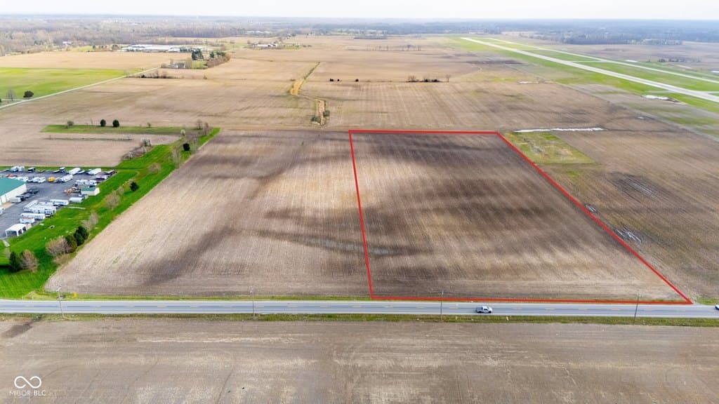 11901 E State Road 32, Zionsville
