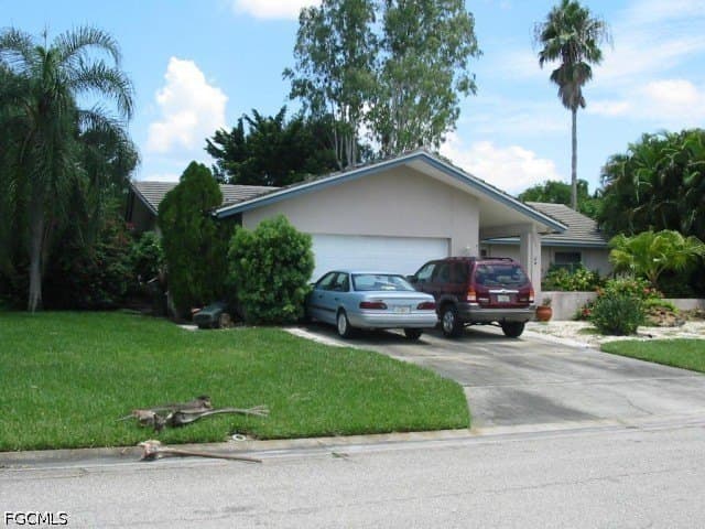 5251 Selby Dr, Fort Myers